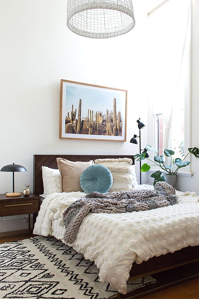 breezy-eclectic-bedroom