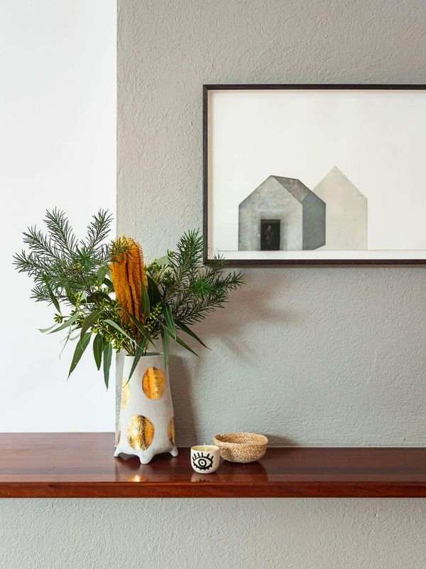 Shelfie-fireplace