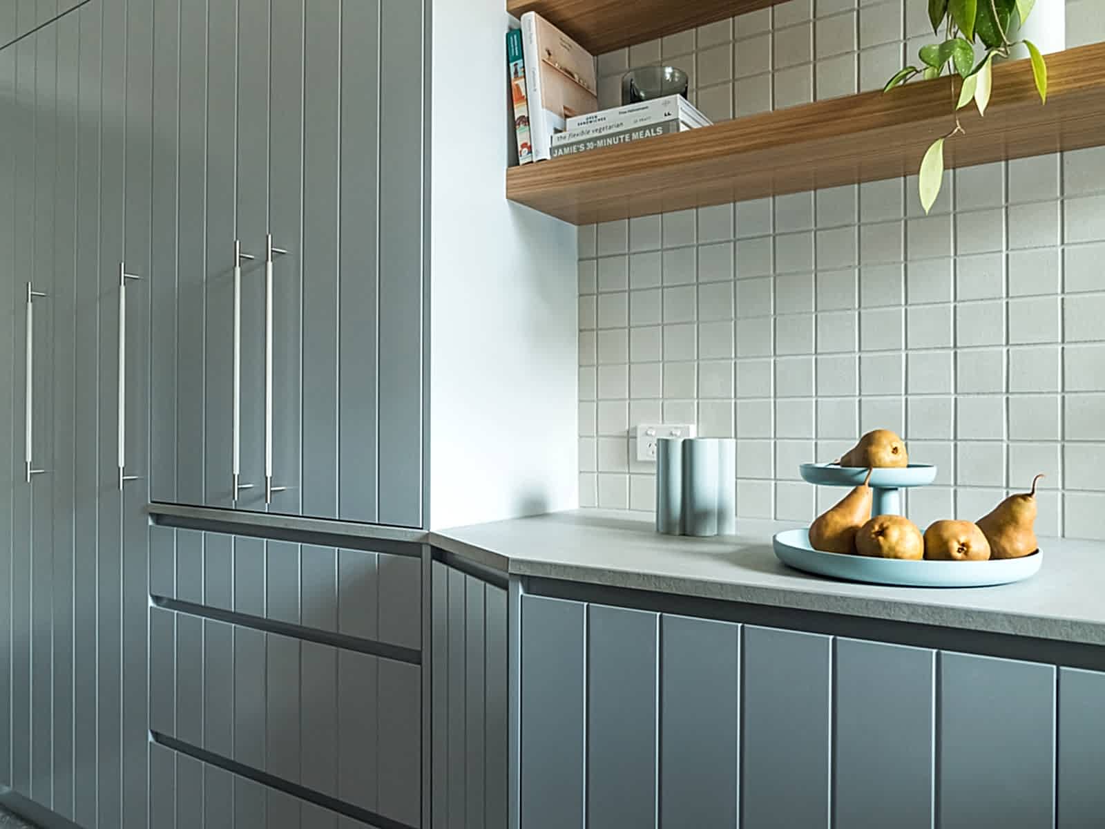 Eclectic-Creative-Brighton-Artdeco-apartment-kitchen