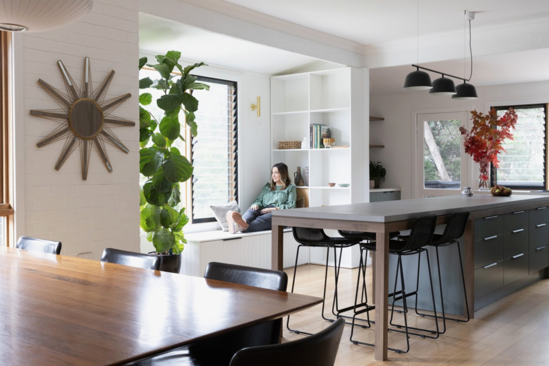 eclectic-creative-midcentury-home-interior-design-renovation