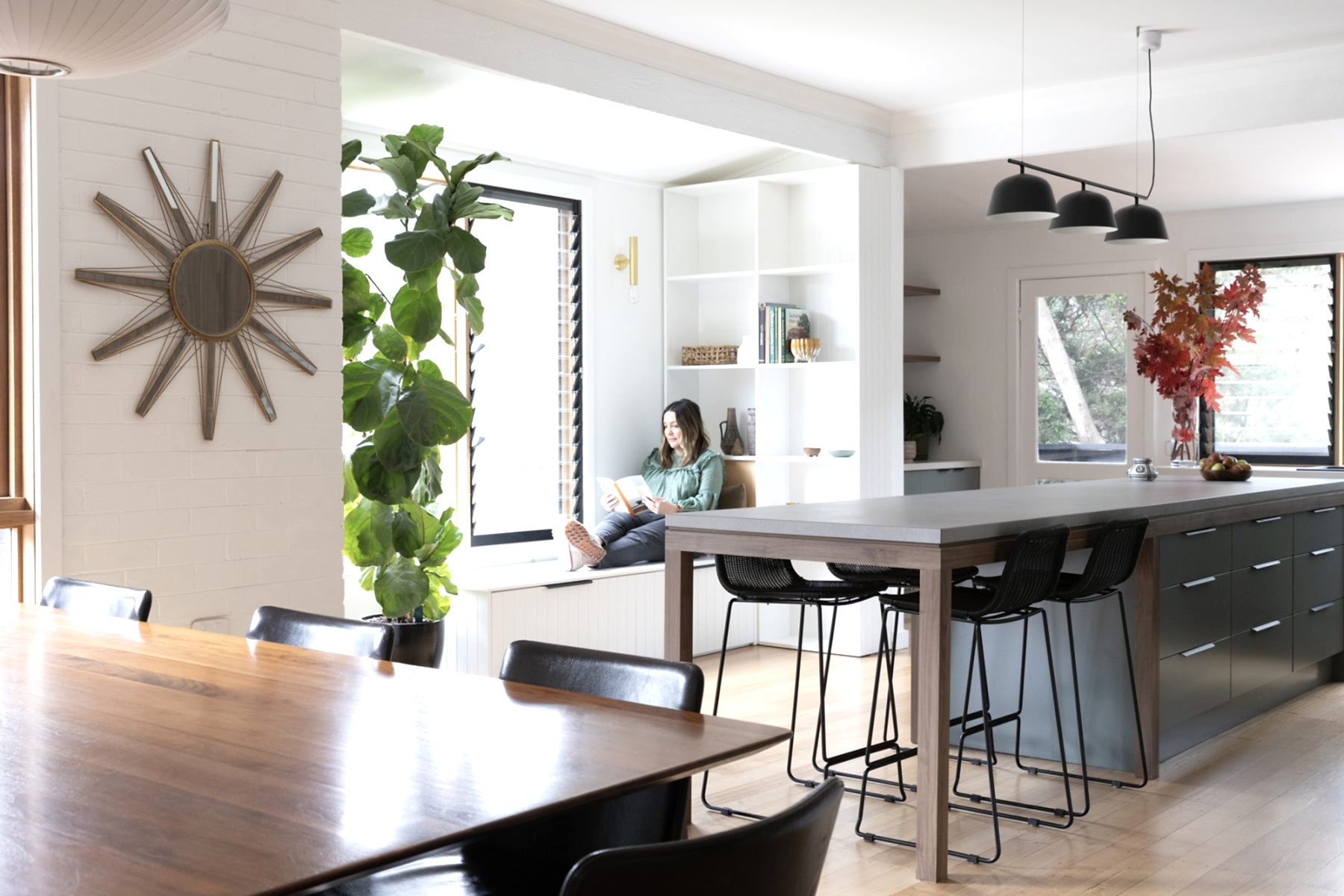 eclectic-creative-midcentury-home-interior-design-renovation