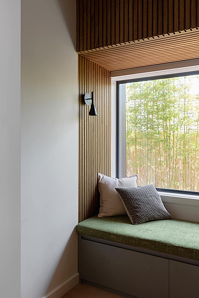 eclecticcreative-beaumaris-interior-design- windowseat
