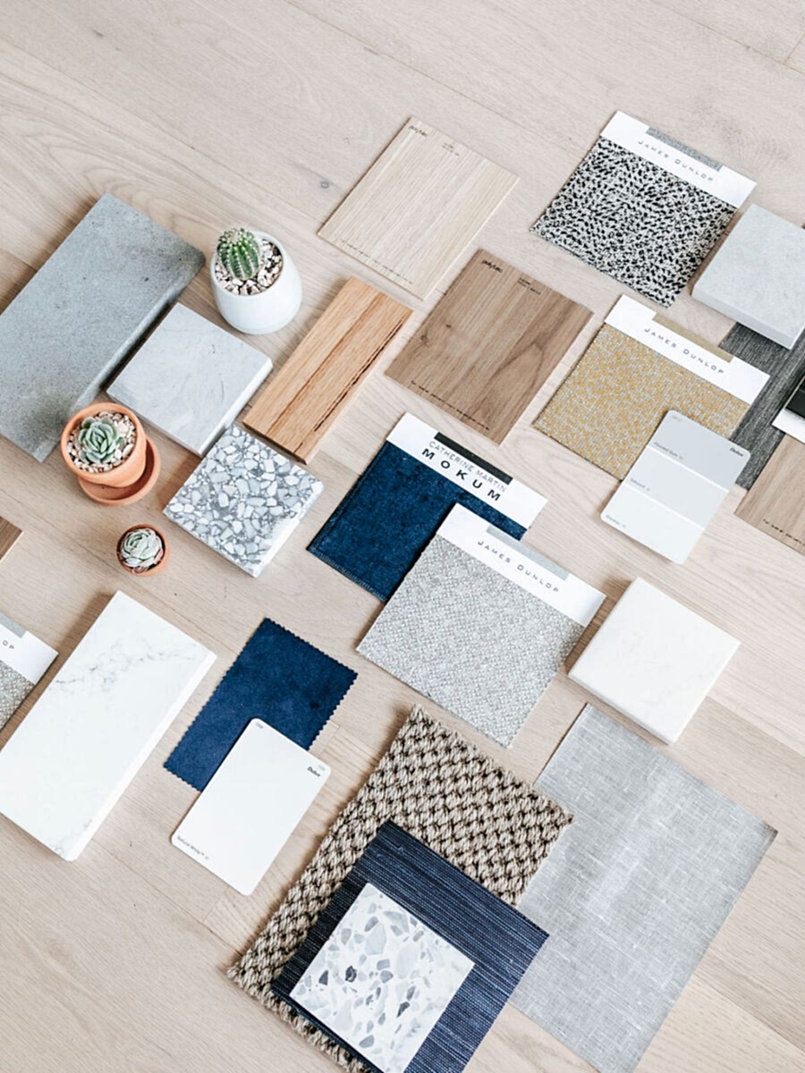 Melbourne-interior designer-collaborating-on-home-renovation-floor plans