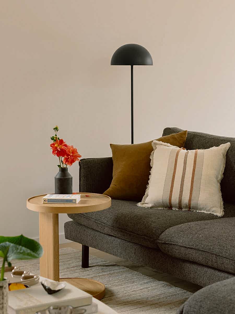 eclectic-creative-living-room-details-elwood-house